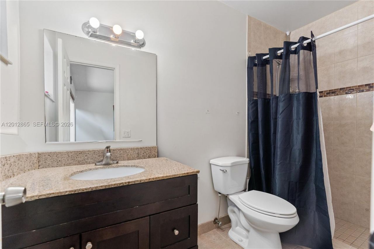 5300 NW 30th Pl, Miami, FL 33142 Photo