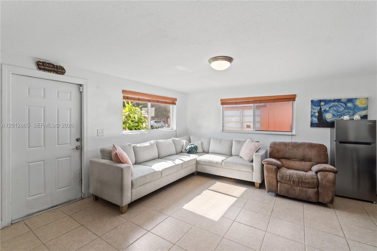 5300 NW 30th Pl, Miami, FL 33142 Photo