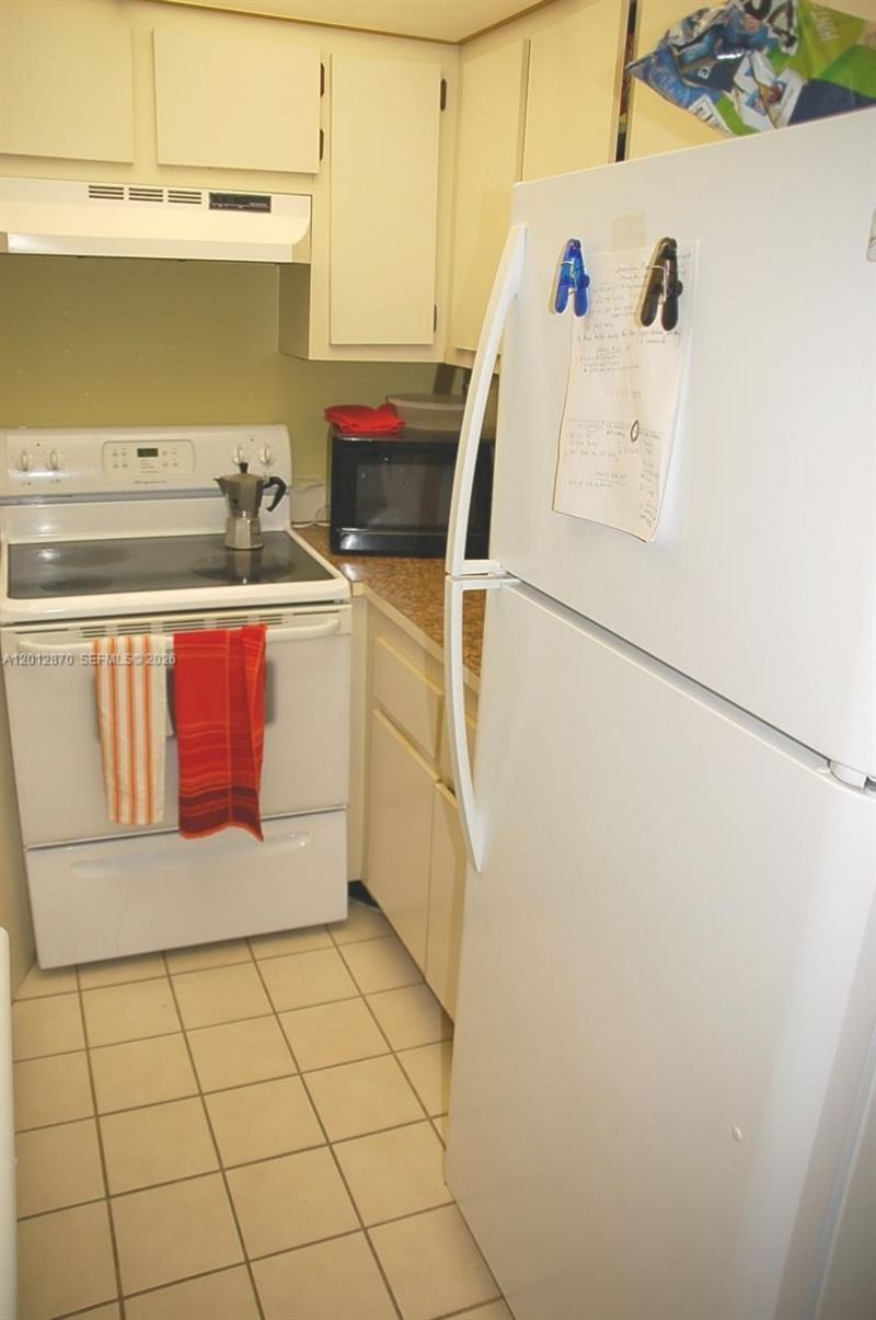 10025 Winding Lake Rd , Unit 202, Sunrise, FL 33351 Photo