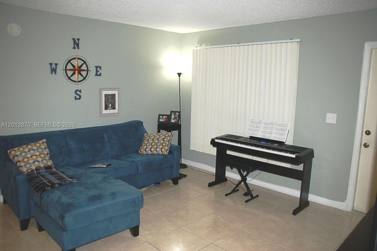10025 Winding Lake Rd , Unit 202, Sunrise, FL 33351 Photo
