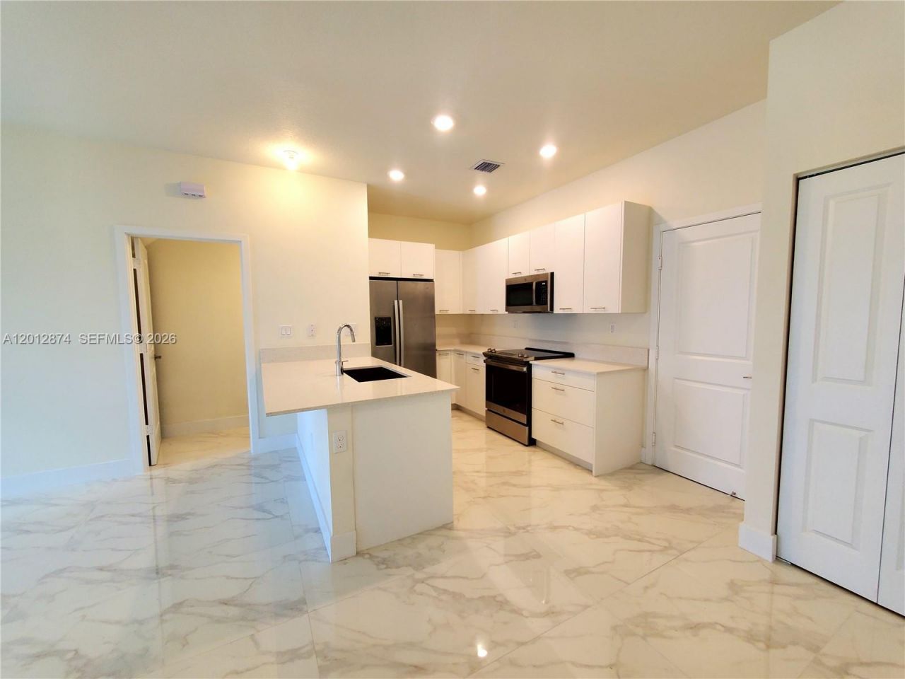 4278 NW 82nd Ave, Unit 4278, Doral, FL 33166 Photo