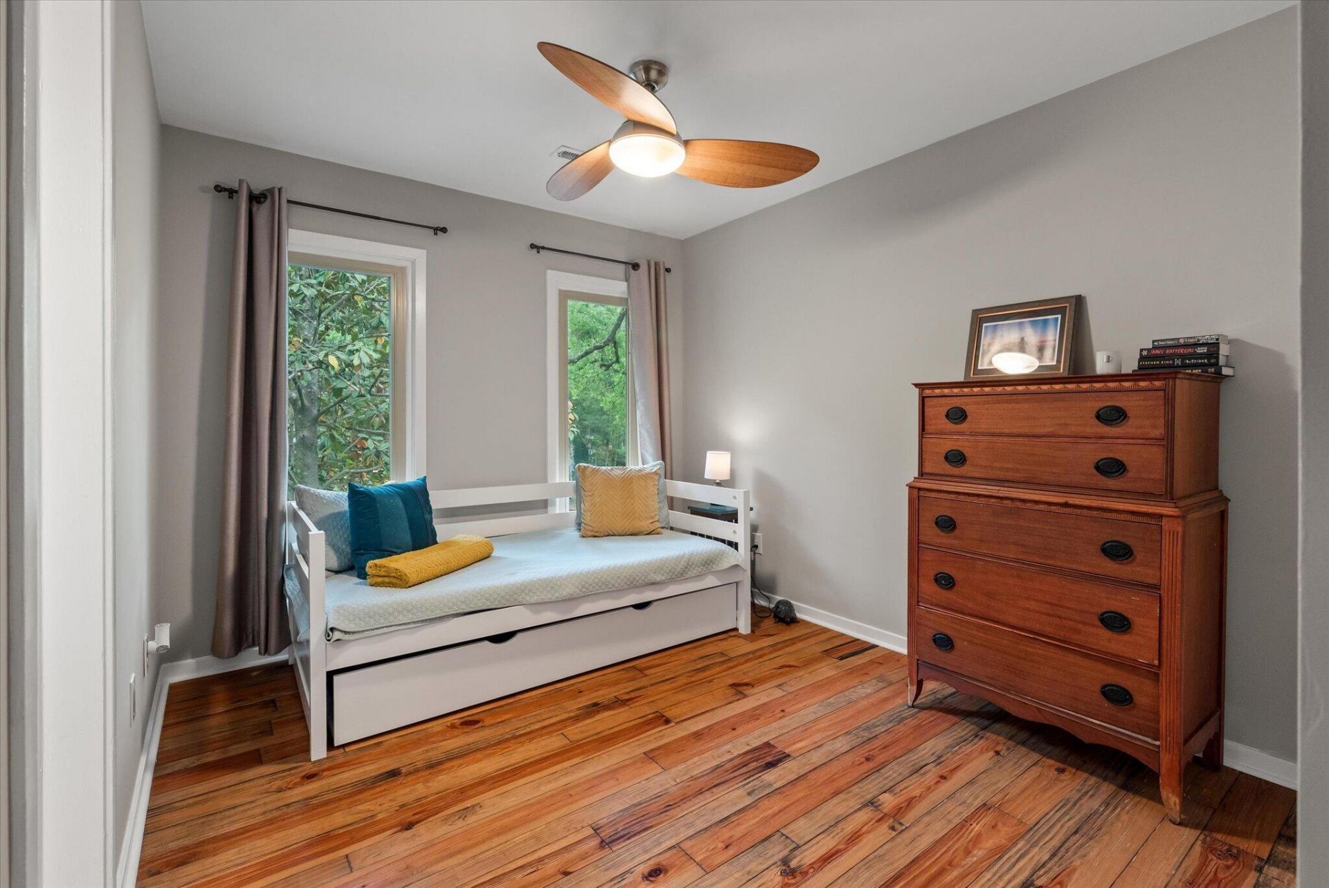 144 Mansfield Boulevard Photo 34