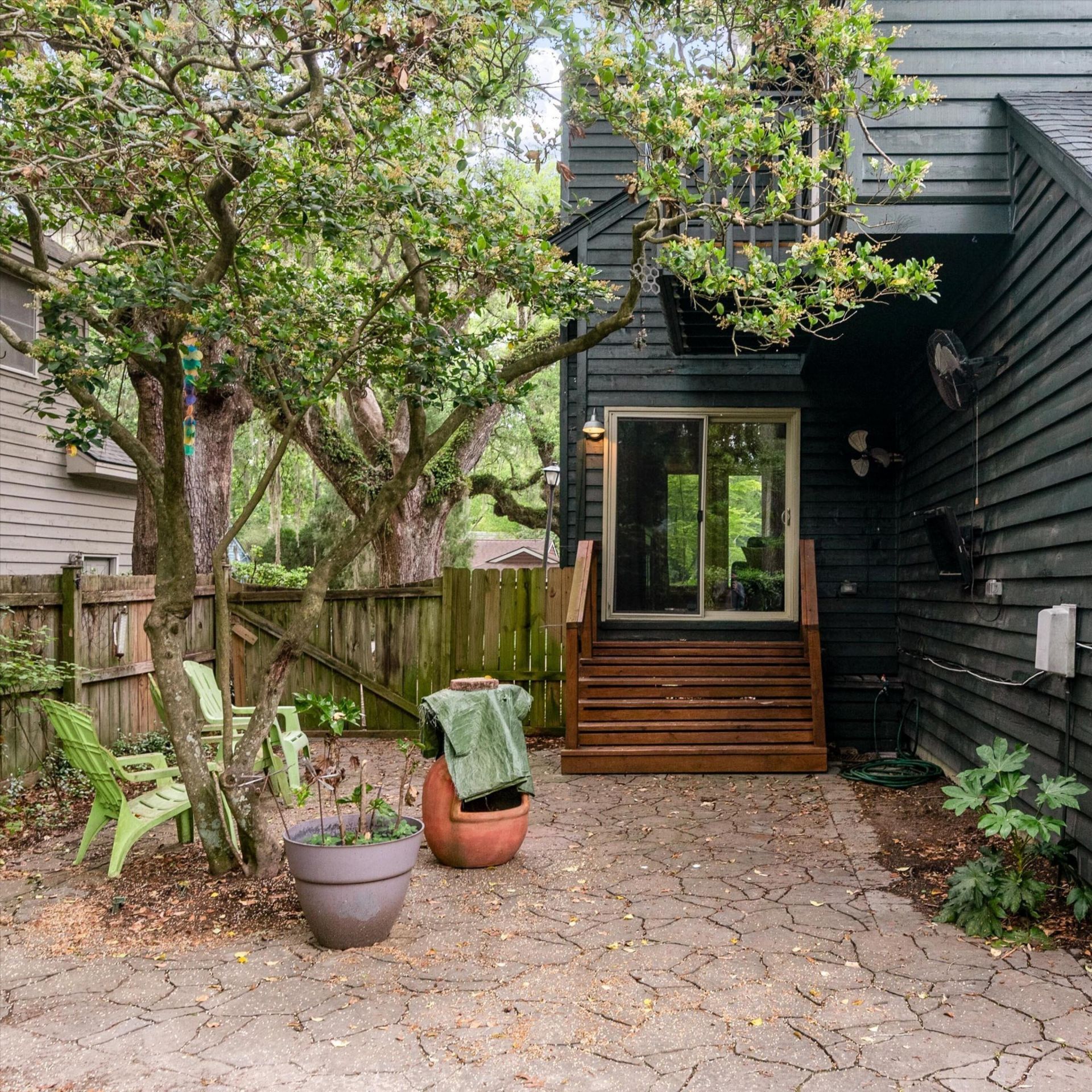 144 Mansfield Boulevard Photo 43