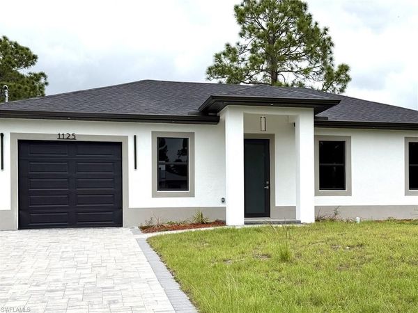 1124 Cherry ST E, LEHIGH ACRES, FL 33974