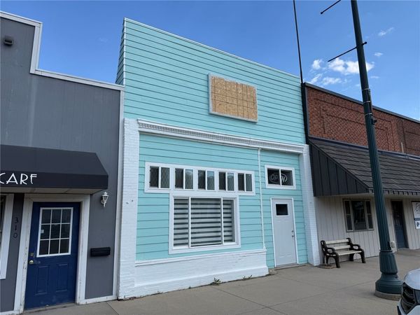 312 Main St , Dysart, IA 52224