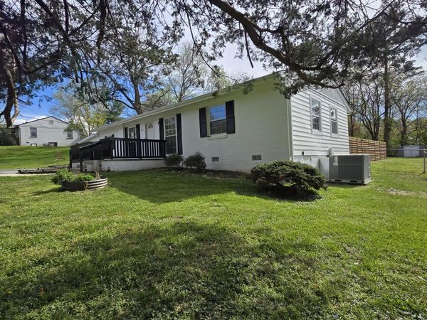 1133 Ferd Hickey Rd, Knoxville, TN 37909