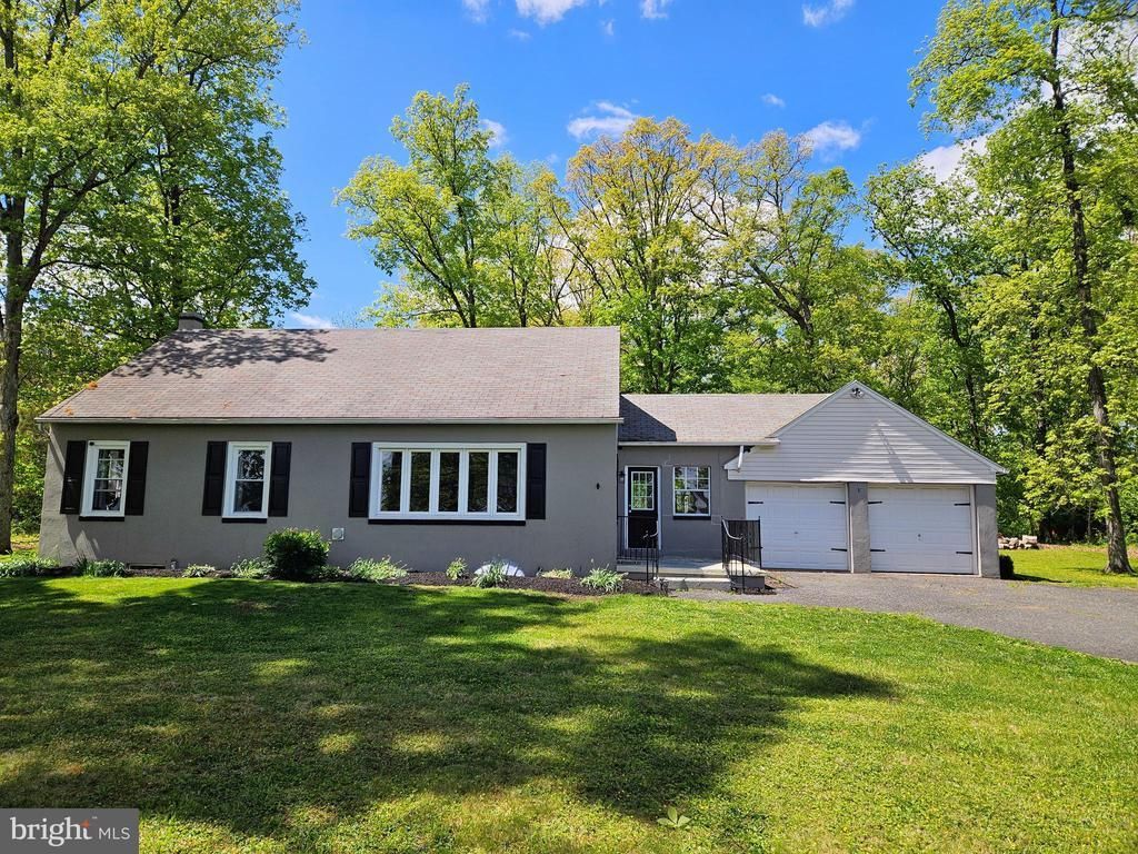 895 CRESSMAN ROAD , HARLEYSVILLE, PA 19438