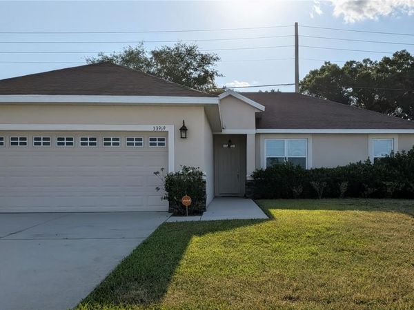 LEESBURG, FL 34788