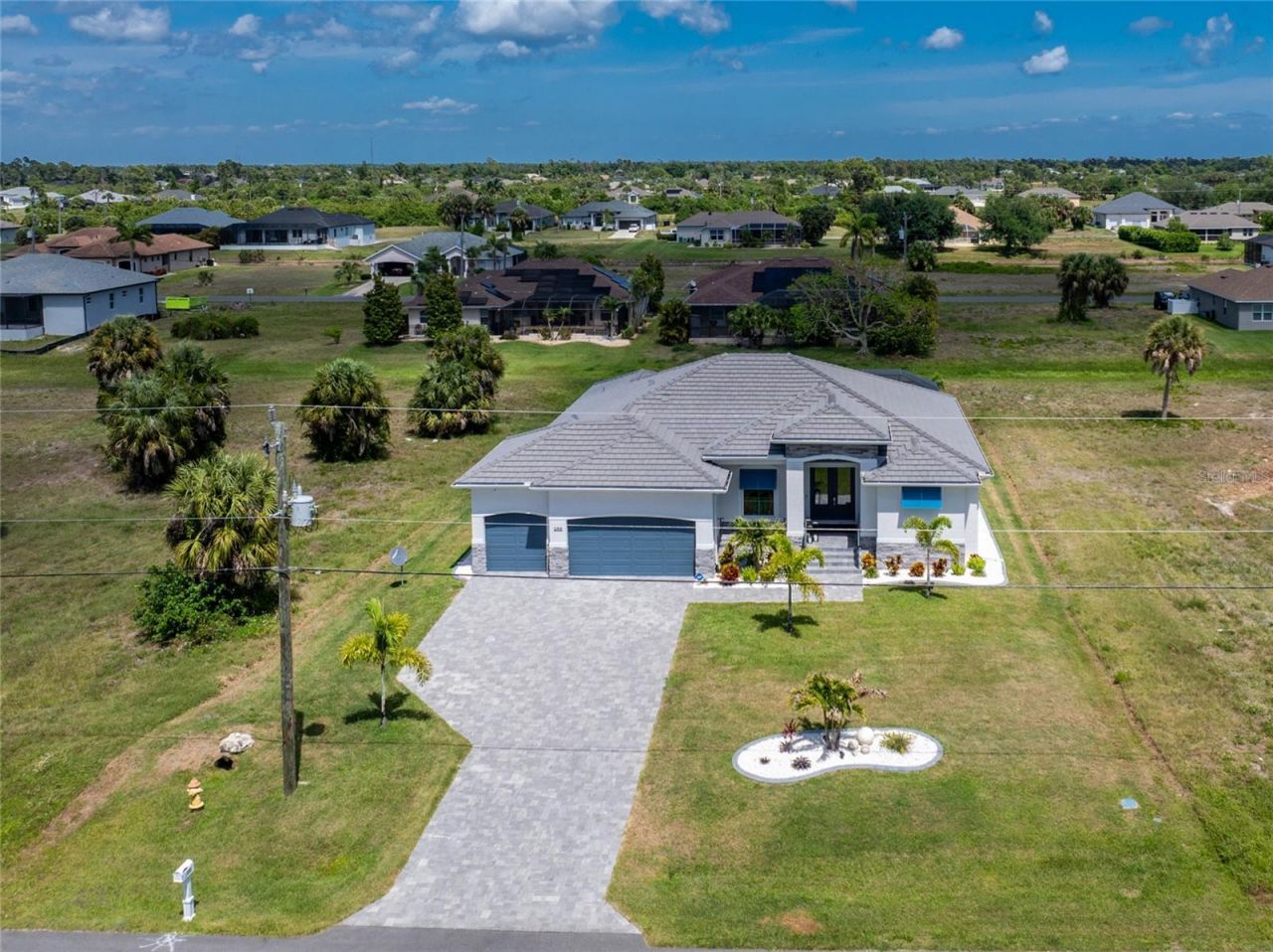 255 Rotonda Boulevard S, Rotonda West, FL 33947 Photo