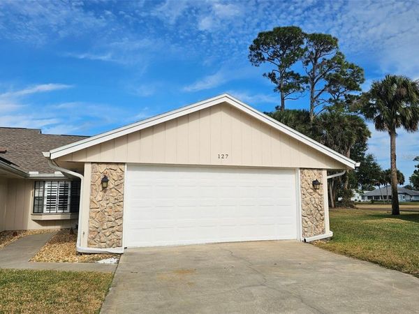 127 LAKE FAIRGREEN CIRCLE , NEW SMYRNA BEACH, FL 32168