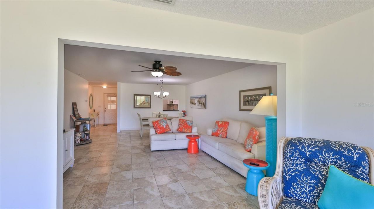 127 Lake Fairgreen Circle, New Smyrna Beach, FL 32168 Photo