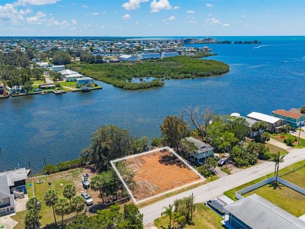 6646 SEAVIEW BOULEVARD, HUDSON, FL 34667