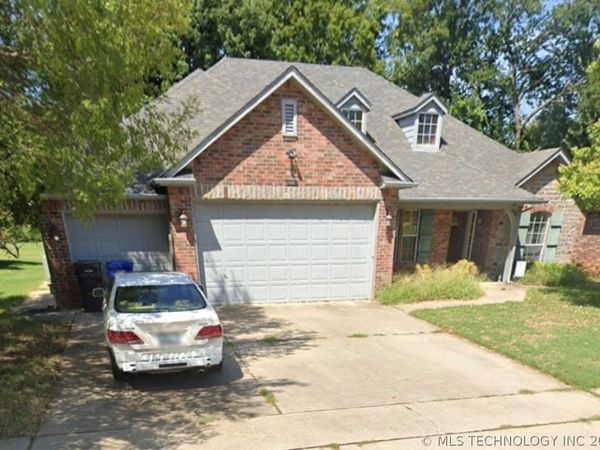 4516 S Sycamore Avenue , Broken Arrow, OK 74011