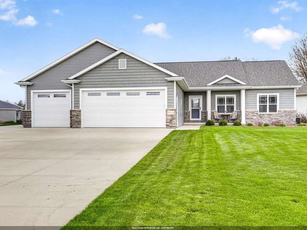 N8040 PADDOCK COURT, Sherwood, WI 54169
