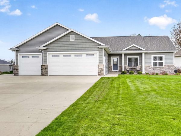 N8040 PADDOCK COURT, Sherwood, WI 54169