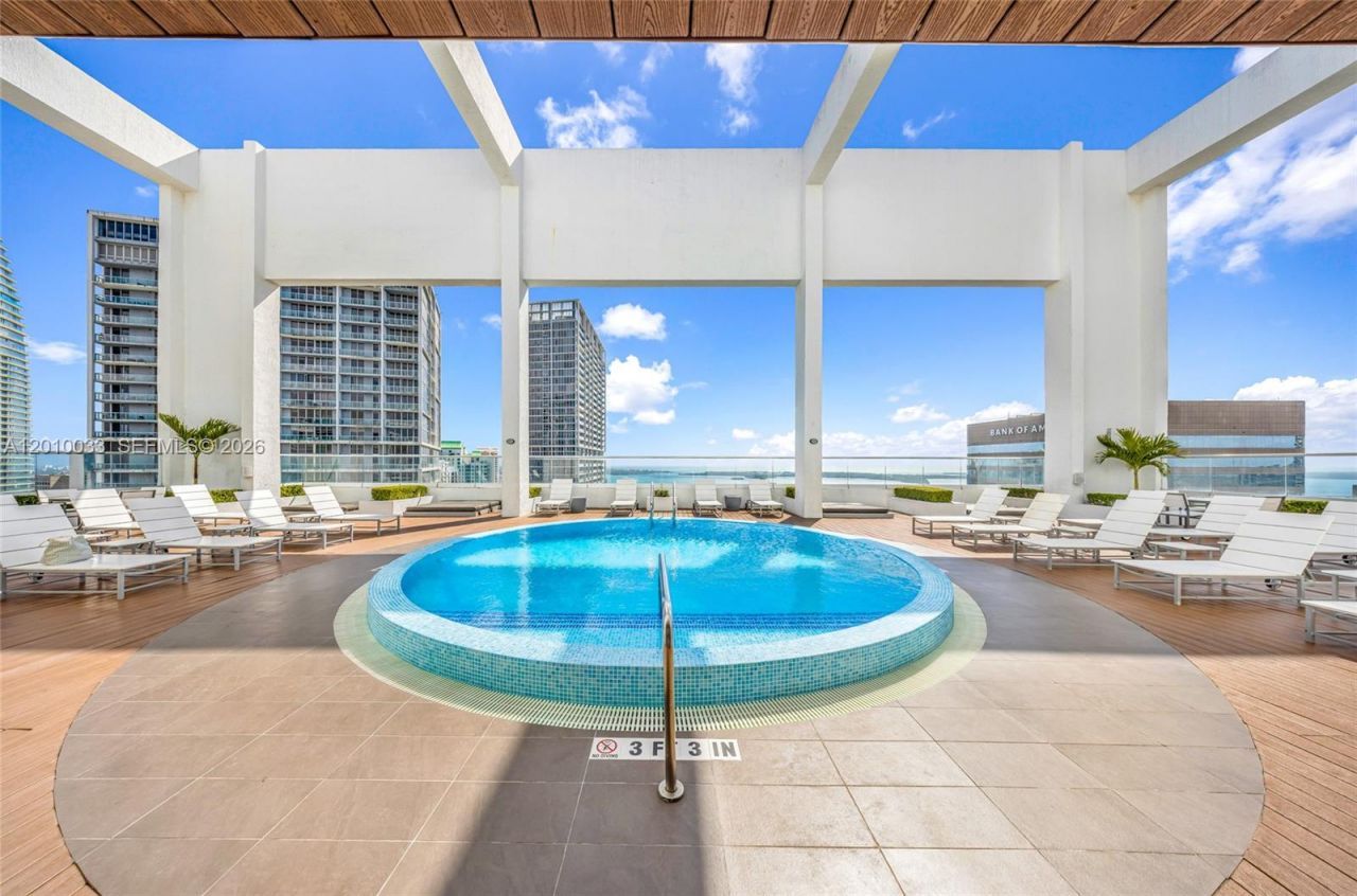 500 Brickell Ave , Unit 3707, Miami, FL 33131 Photo