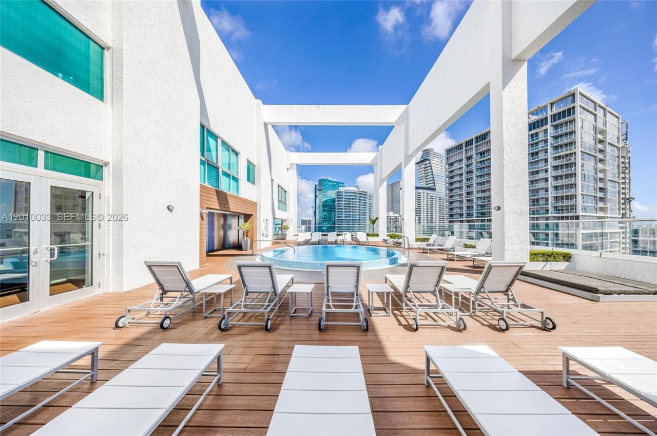 500 Brickell Ave , Unit 3707, Miami, FL 33131 Photo