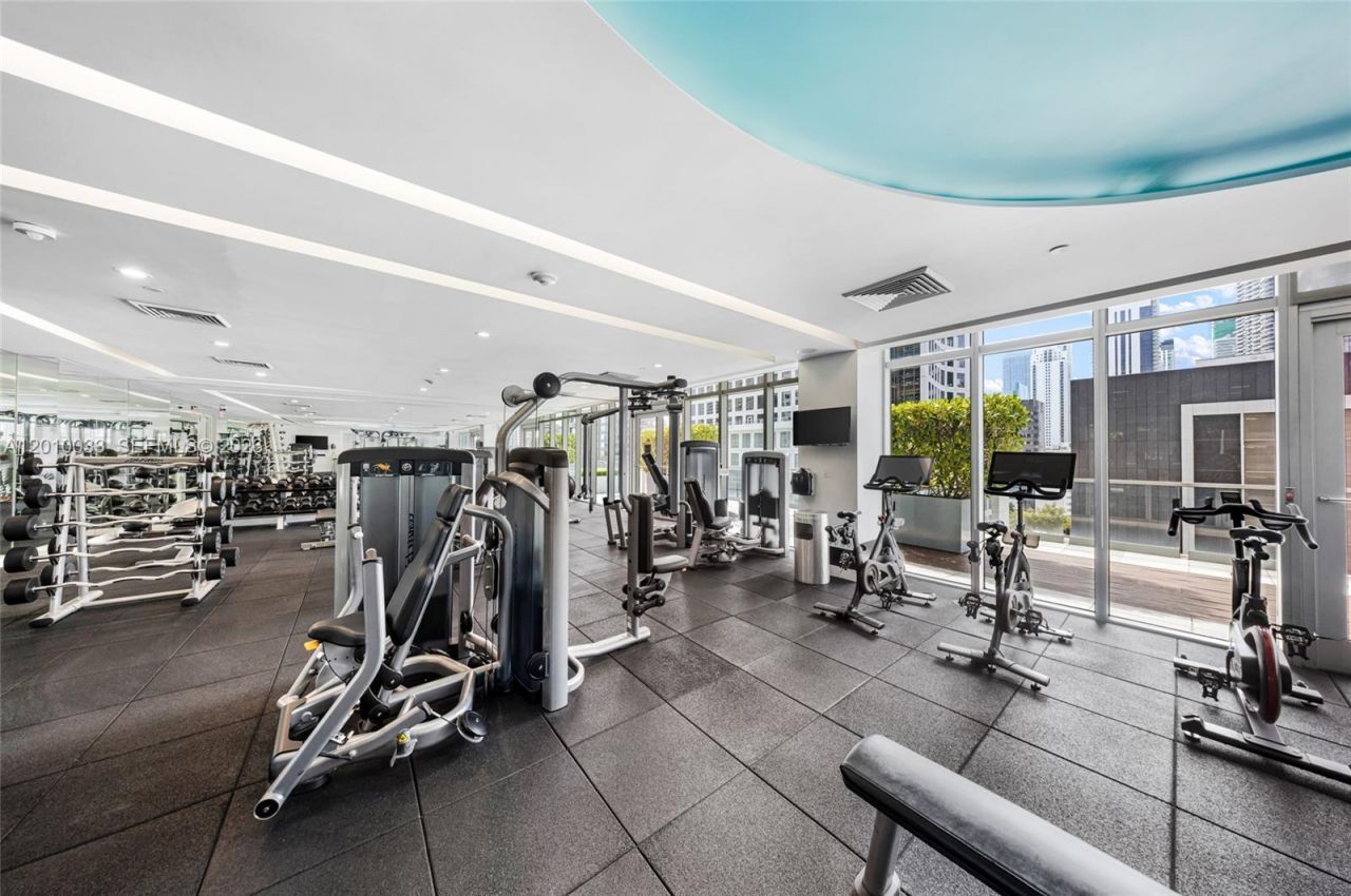 500 Brickell Ave , Unit 3707, Miami, FL 33131 Photo