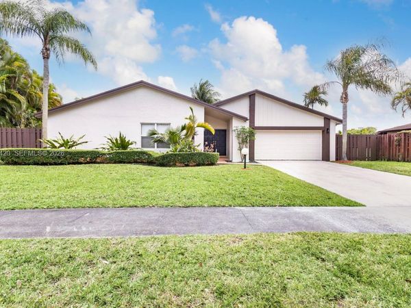 13530 SW 109th Ter , Miami, FL 33186