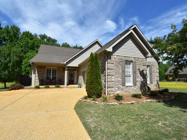 227 Silver Tree, Tupelo, MS 38801