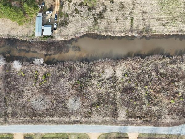 Lot #25 Indian Island Cr., Aberdeen, MS 39730