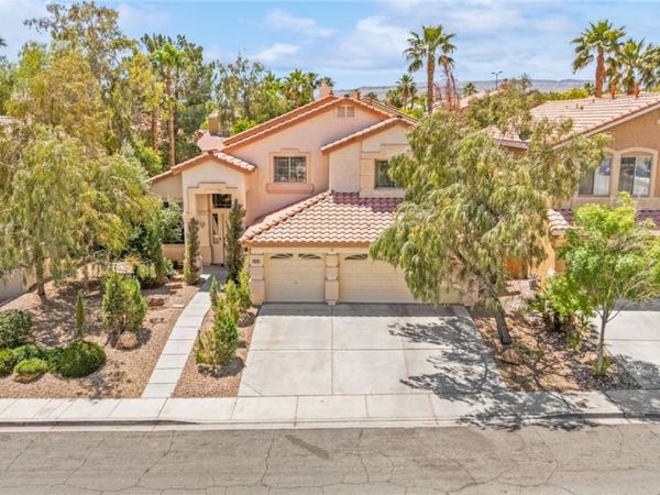 10425 Carmel Mountain Avenue , Las Vegas, NV 89144