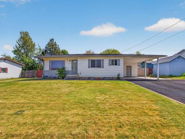 3215 8th St. E, Lewiston, ID 83501