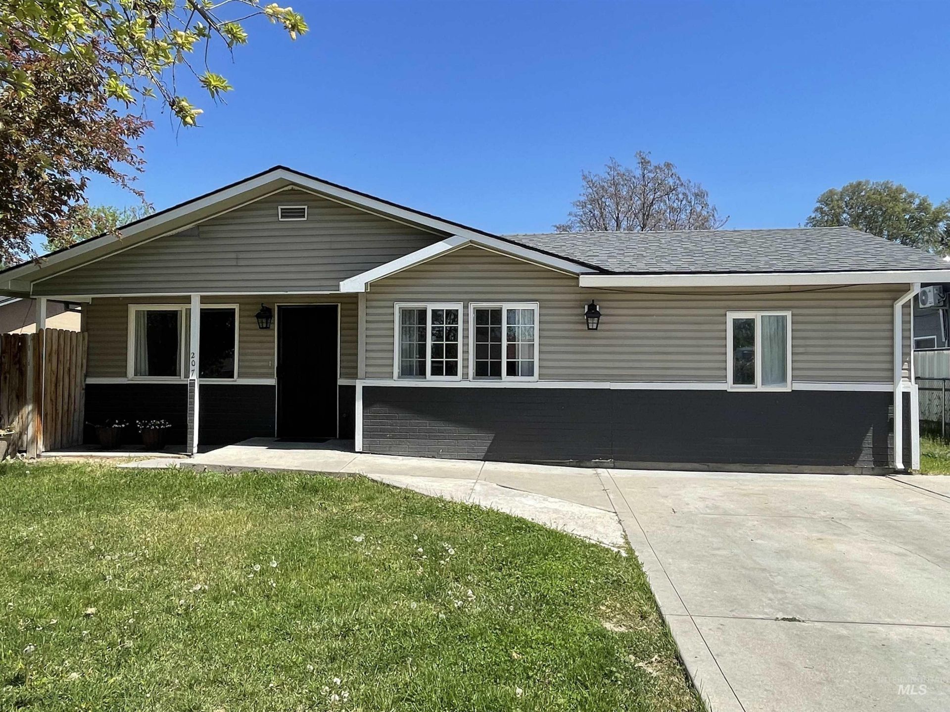 207 E Omaha St., Caldwell, ID 83605 Main Photo