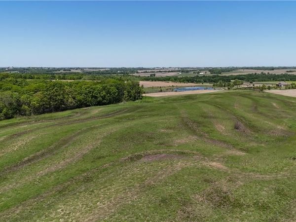 SE Spring Holler Road, Easton, MO 64443