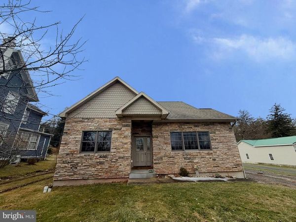 216 MAIN , CONYNGHAM, PA 18219