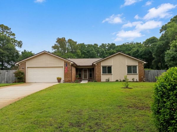 7889 Bay Meadows Dr Drive, Pensacola, FL 32507