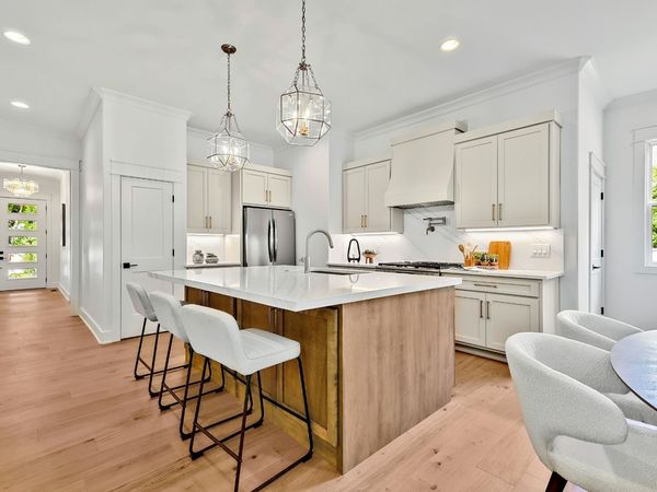 615 N 9th St, Nashville, TN 37206