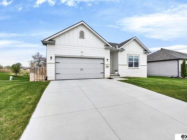 20882 Camelback Avenue , Gretna, NE 68028