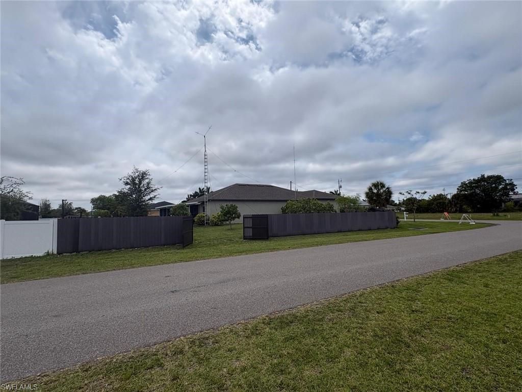317 SW 26th Ave , Cape Coral, FL 33991 Photo