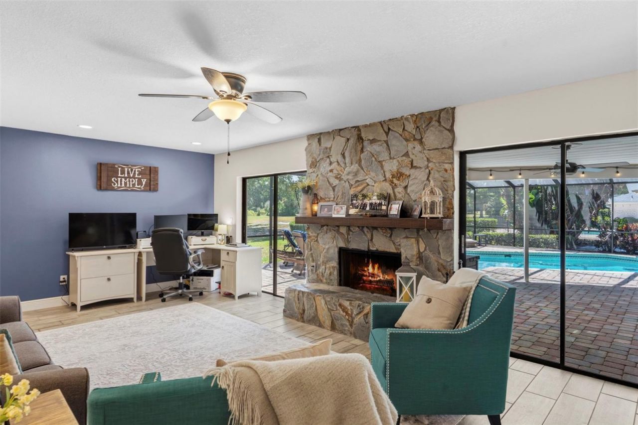 3131 Gleneagles Drive E, Clearwater, FL 33761 Photo