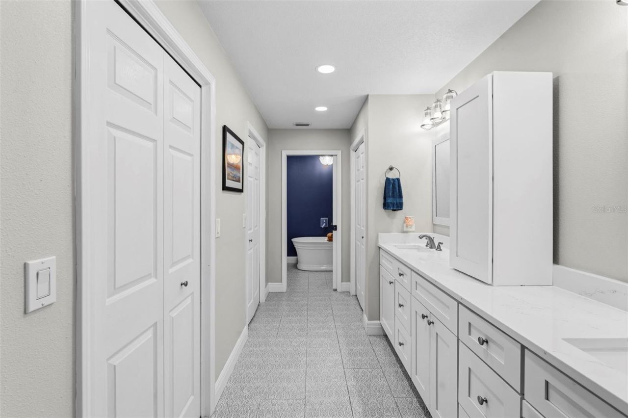 3131 Gleneagles Drive E, Clearwater, FL 33761 Photo