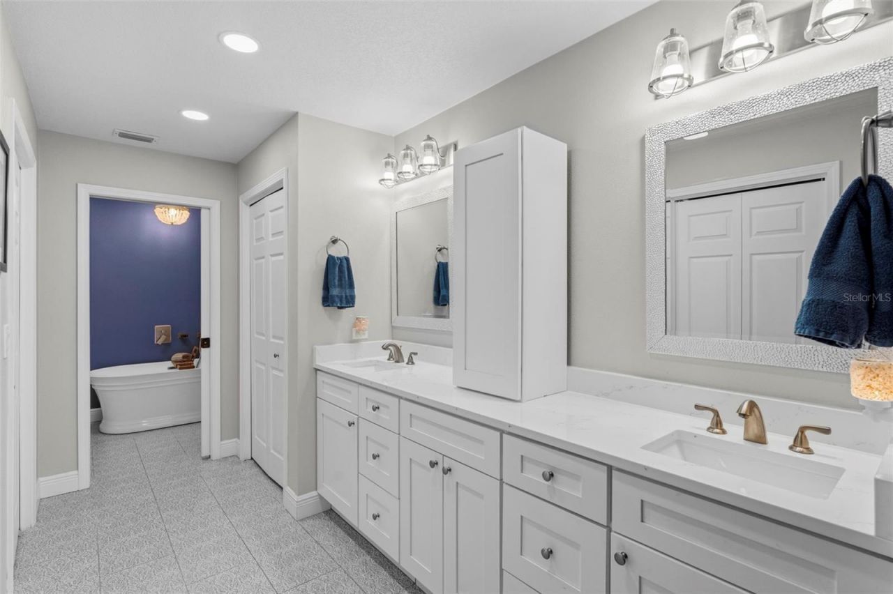 3131 Gleneagles Drive E, Clearwater, FL 33761 Photo
