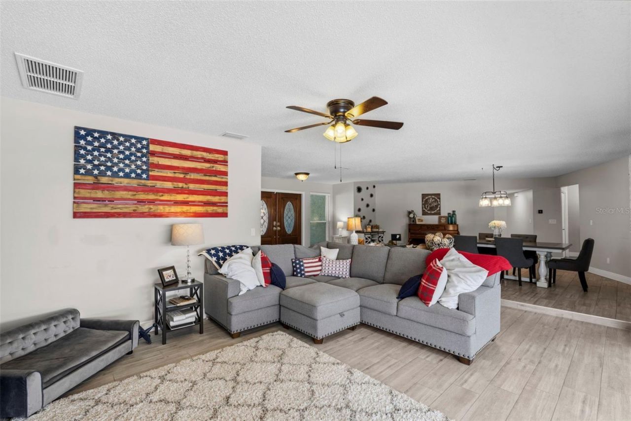 3131 Gleneagles Drive E, Clearwater, FL 33761 Photo