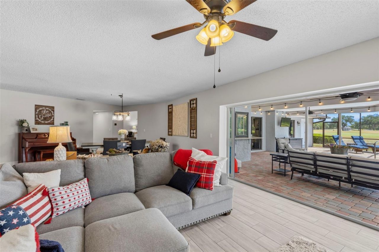 3131 Gleneagles Drive E, Clearwater, FL 33761 Photo