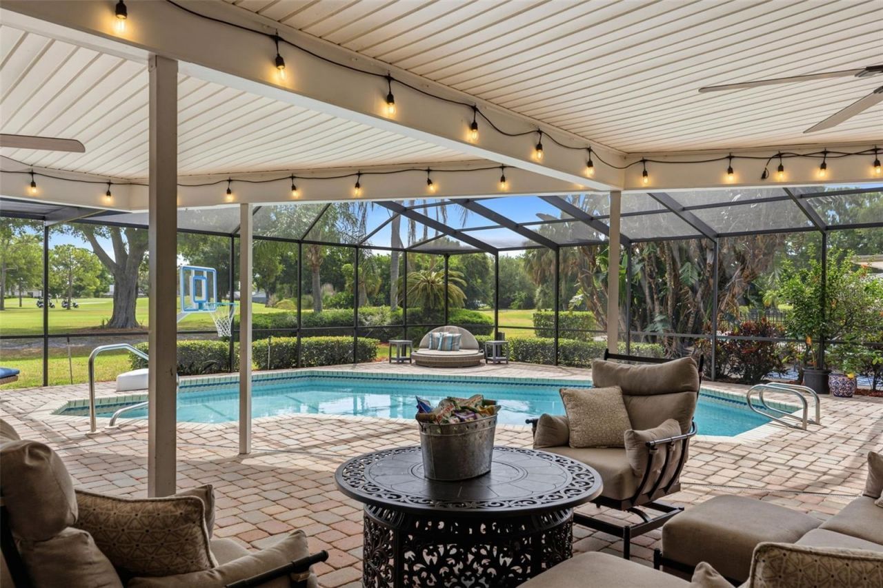 3131 Gleneagles Drive E, Clearwater, FL 33761 Photo