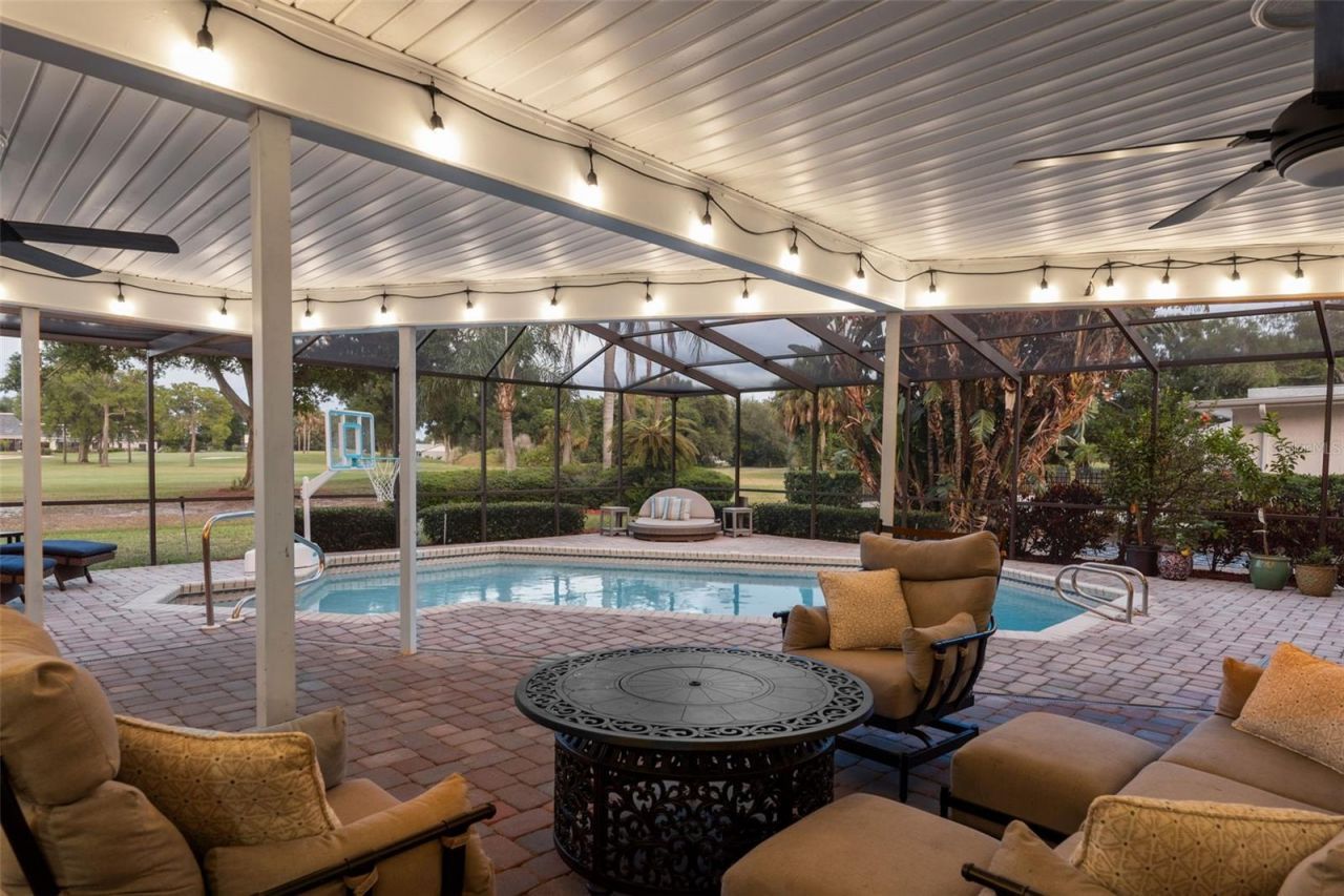 3131 Gleneagles Drive E, Clearwater, FL 33761 Photo