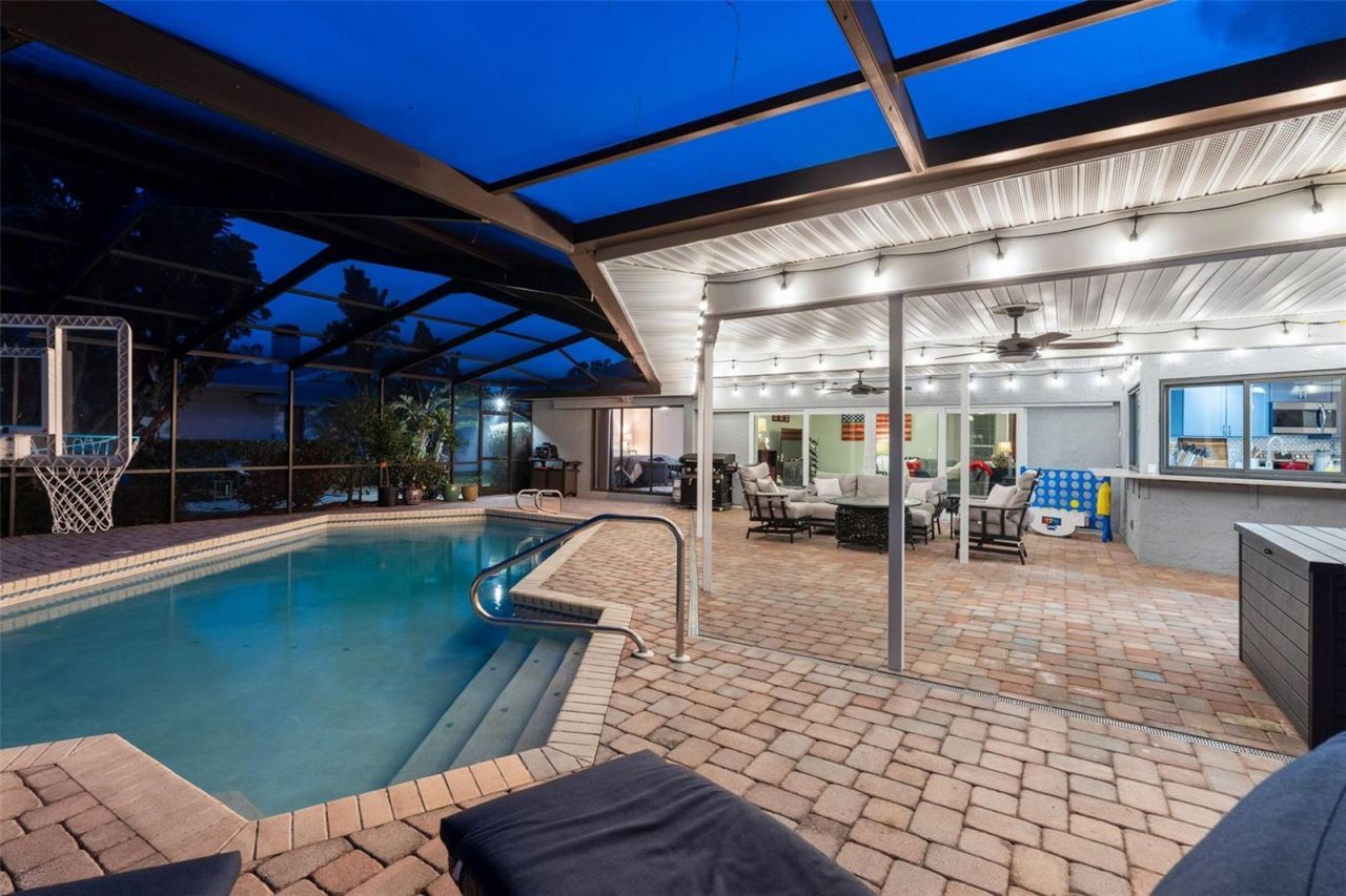 3131 Gleneagles Drive E, Clearwater, FL 33761 Photo