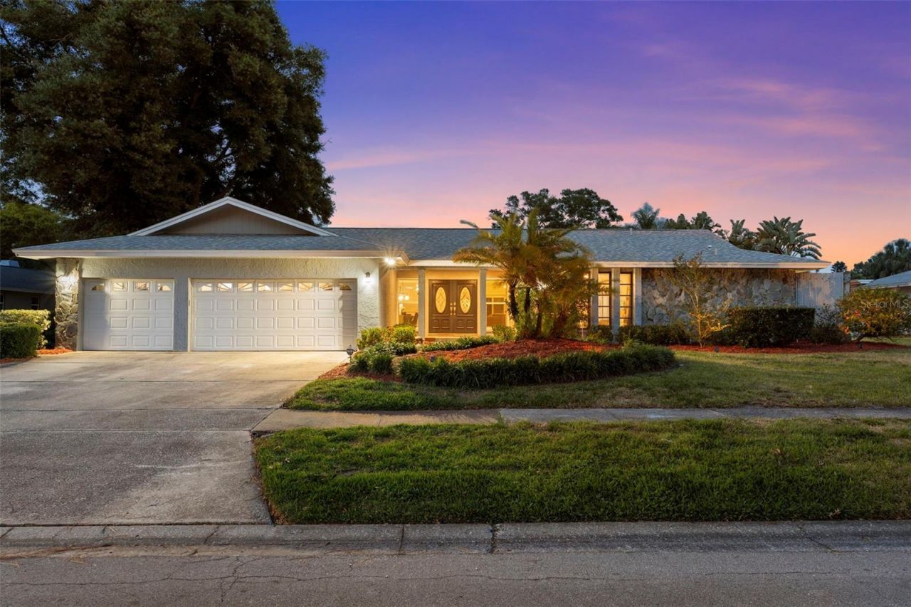 3131 Gleneagles Drive E, Clearwater, FL 33761 Photo