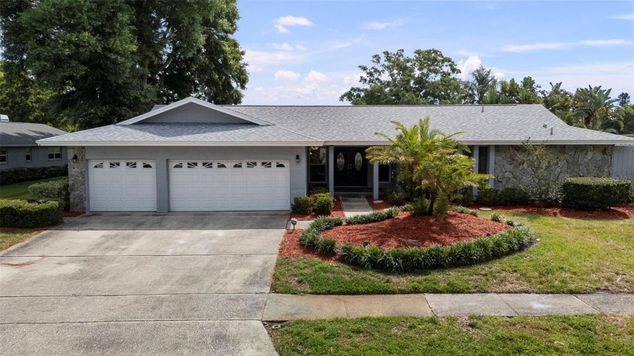 3131 Gleneagles Drive E, Clearwater, FL 33761 Photo