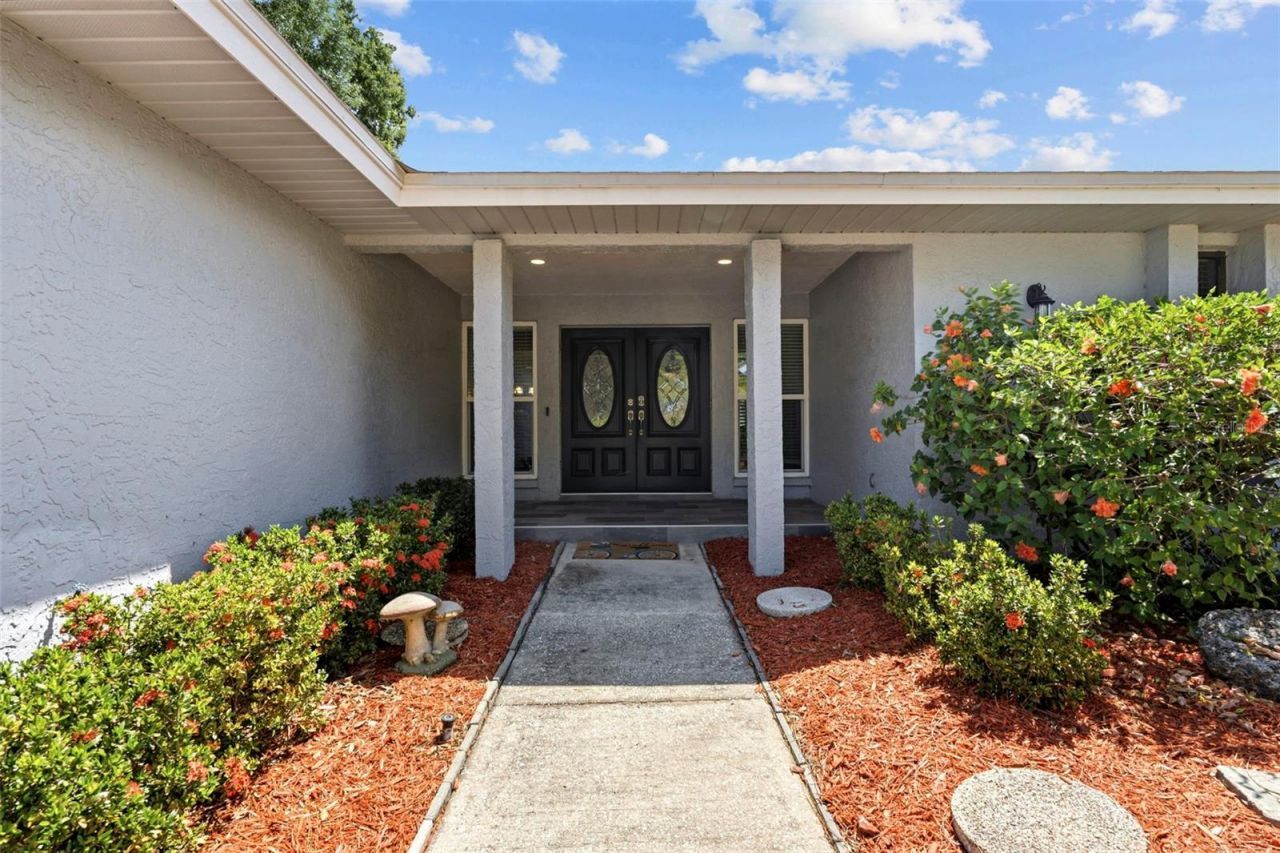3131 Gleneagles Drive E, Clearwater, FL 33761 Photo