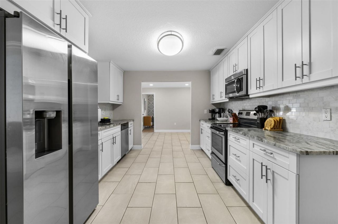 10656 Frances Lane, Largo, FL 33774 Photo