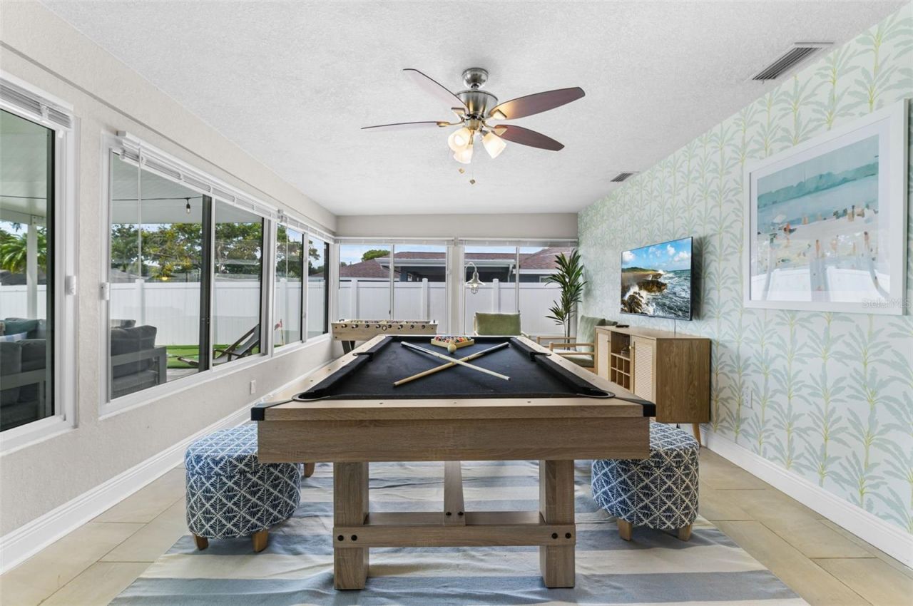 10656 Frances Lane, Largo, FL 33774 Photo