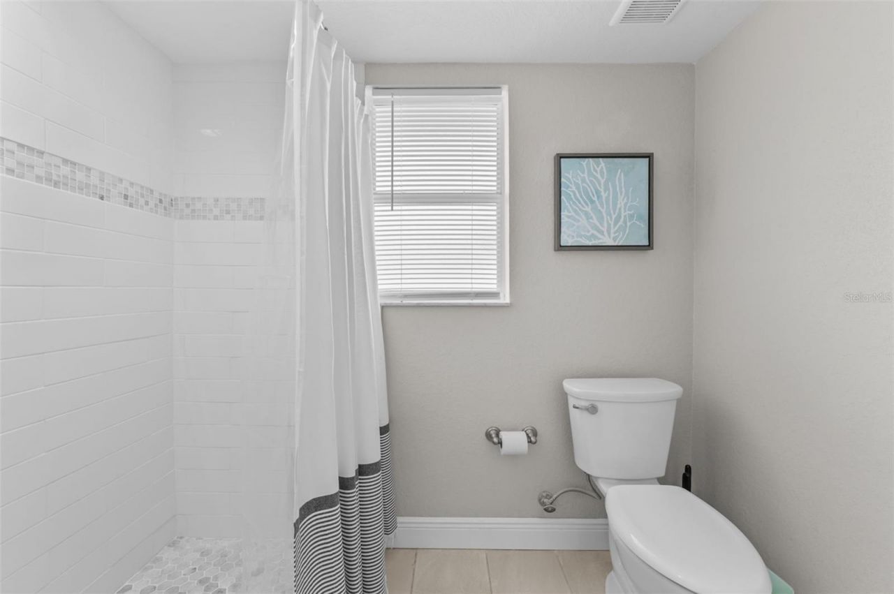 10656 Frances Lane, Largo, FL 33774 Photo