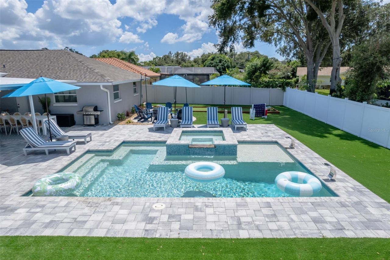10656 Frances Lane, Largo, FL 33774 Photo