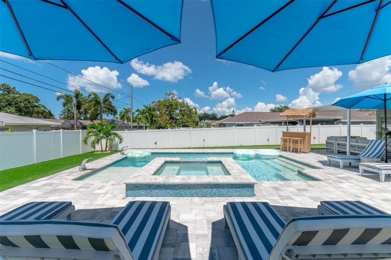 10656 Frances Lane, Largo, FL 33774 Photo